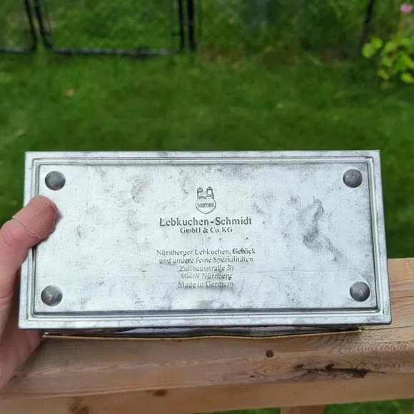 German Biscuit Tin - Picture 6 of 9